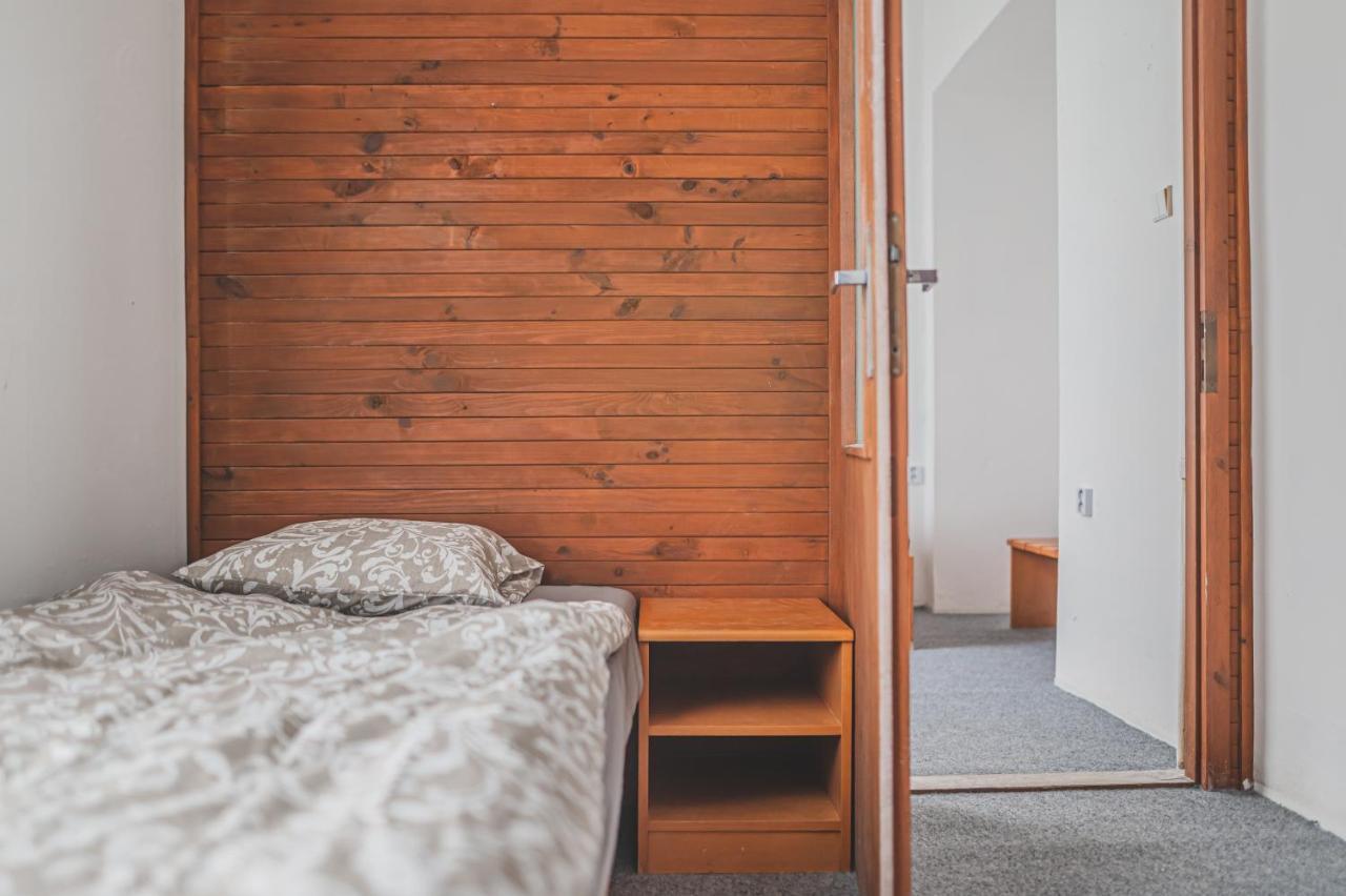 Apartmán Zámecký areál Holovousy Exteriér fotografie