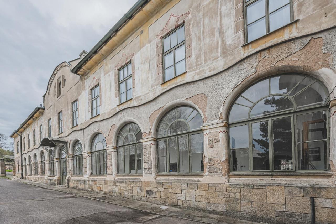Apartmán Zámecký areál Holovousy Exteriér fotografie