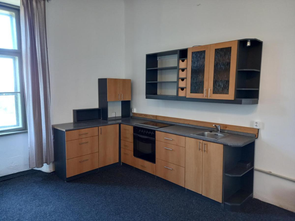 Apartmán Zámecký areál Holovousy Exteriér fotografie