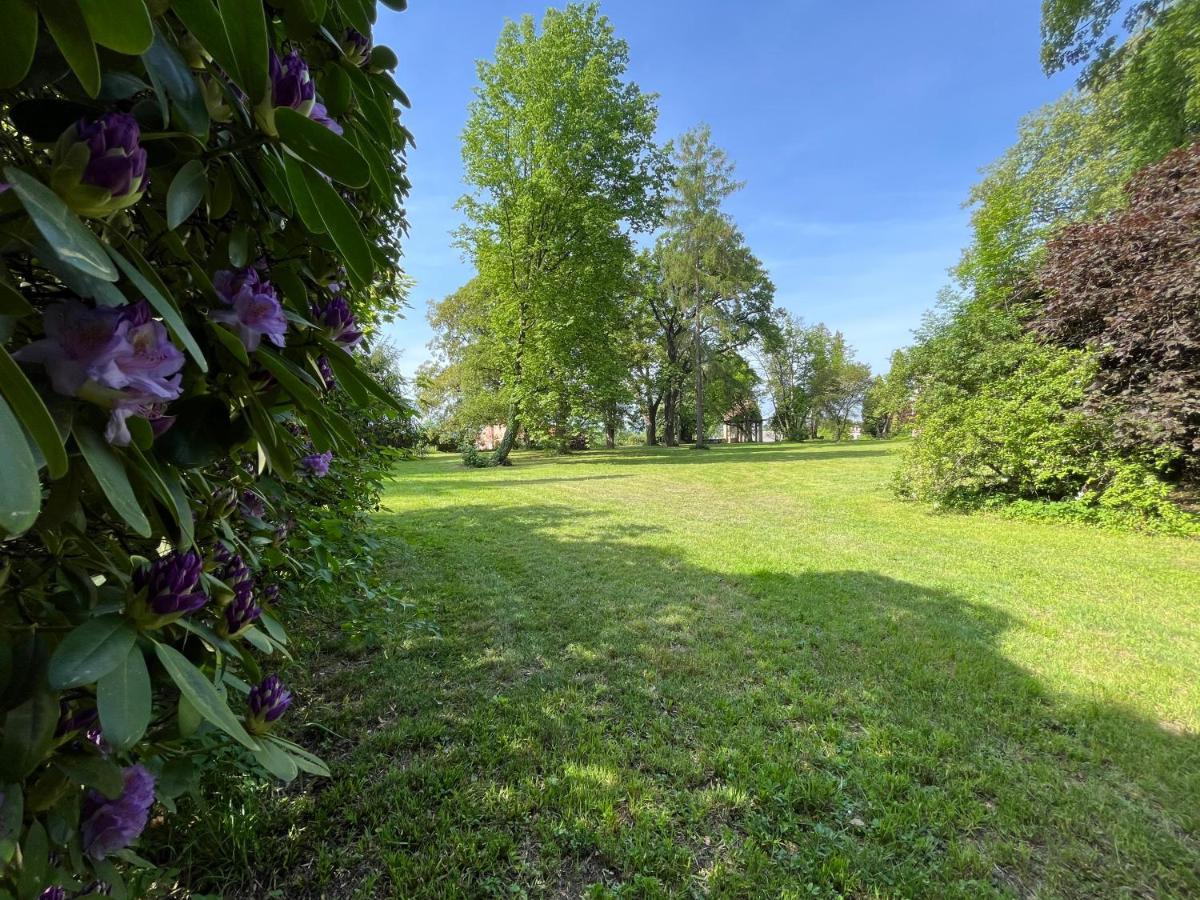 Apartmán Zámecký areál Holovousy Exteriér fotografie